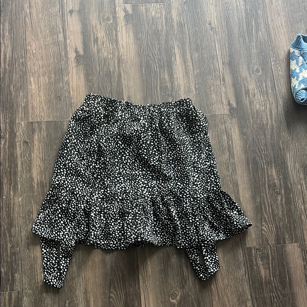 SHEIN Black and White Mini Skirt